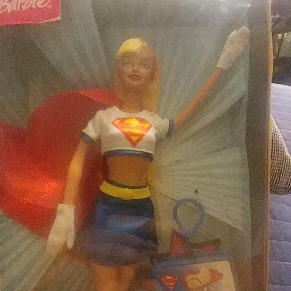 Supergirl DC vintage barbie - Picture 2 of 4